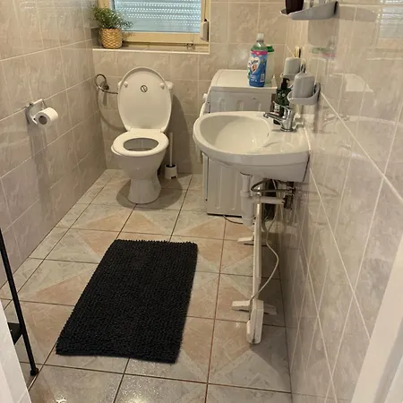 Holiday home Dom Caloroczny, *