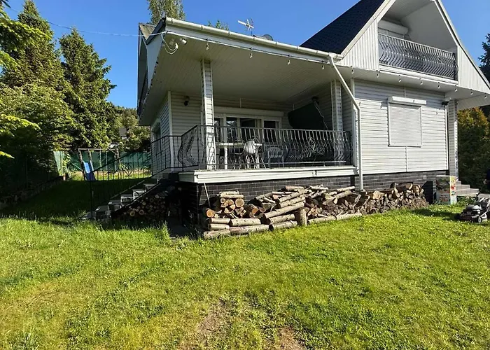 Dom Caloroczny, Semesterbostad *